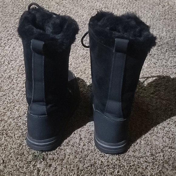 Boots - Picture 3 of 4